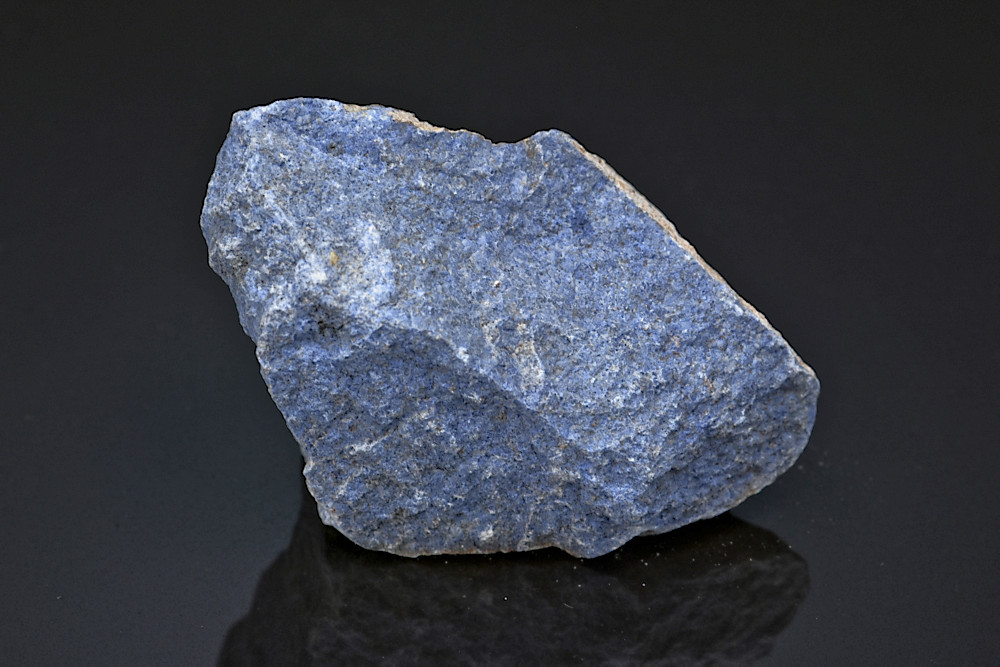 Dumortiérite brute