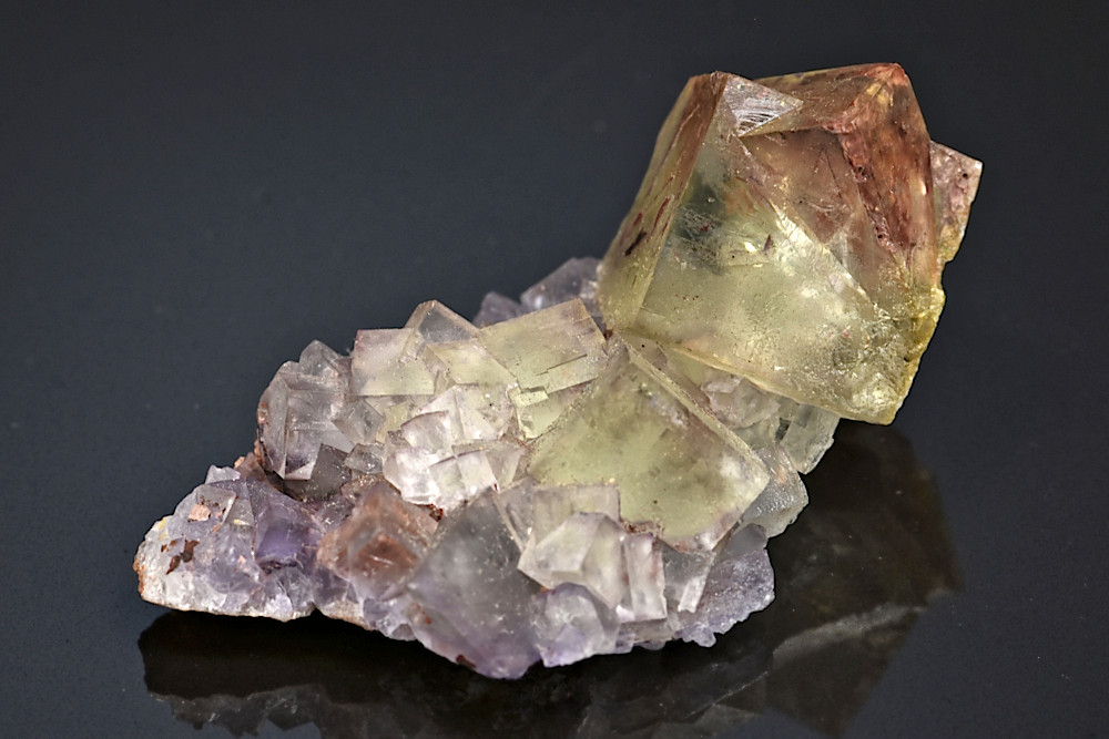 Fluorine translucide et violette